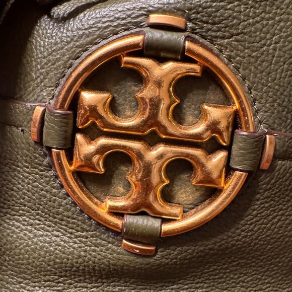 Tory Burch Green Miller Bucket Bag- Gorgeous! - Picture 5 of 11